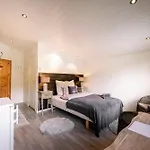 Lodge Reisa