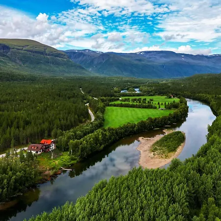 Reisa Lodge *