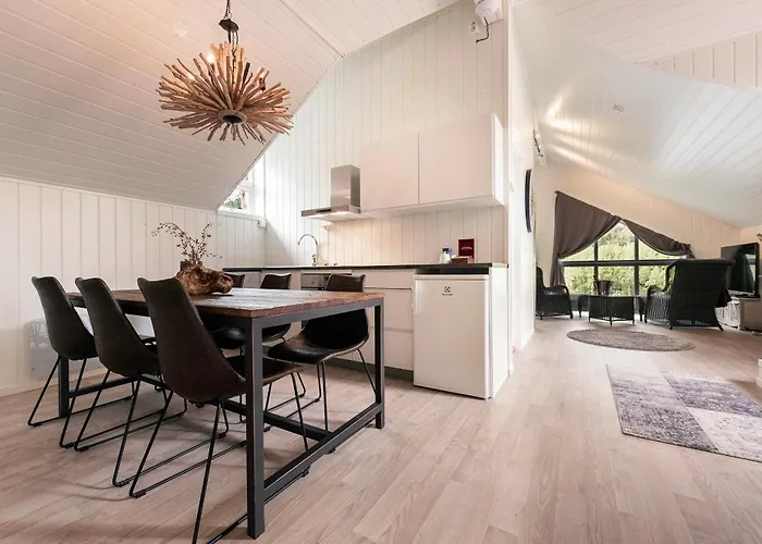 Reisa بيت خشبي Storslett